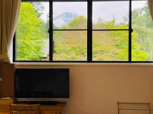 Hatago Tsubakiya Room Type - King Room with Mountain View