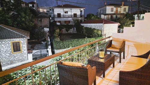 2 bedrooms, 3 beds