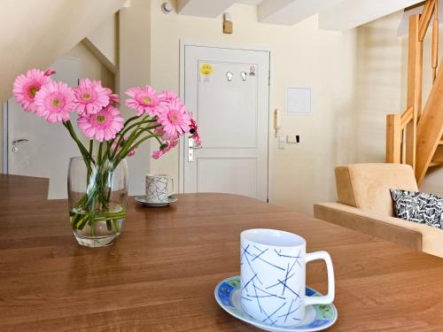 One-Bedroom Apartment with Balcony image 3
