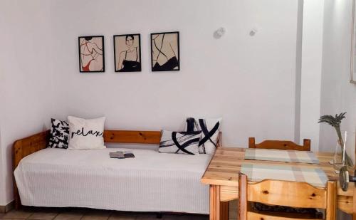 Maroudas Stavros Apartments - image 4