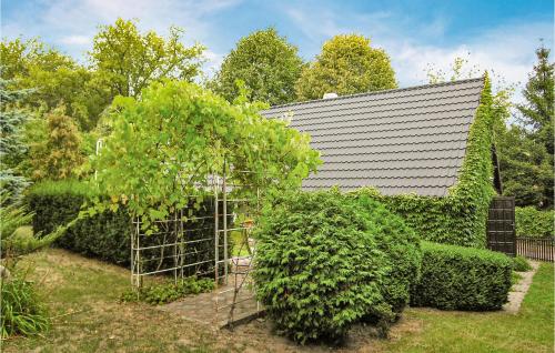Viesnīcas āriene, Stunning Home In Pleszew With Wifi in Zawidowice