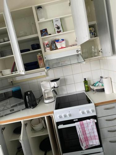 Niinivaaran tilava ja valoisa yksiö 2 (Niinivaaran tilava ja valoisa yksio 2) in Йоенсуу