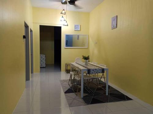 Bota TheDaun Homestay Taman Indera in Ayer Tawar