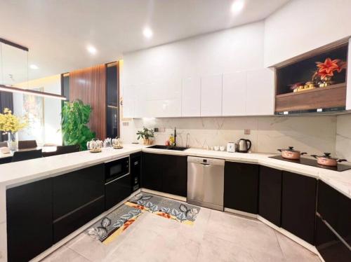 Phước Mỹ의 아파트먼트 (300m², 침실 4개, 프라이빗 욕실 4개) - 주방