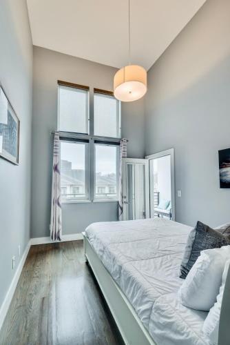 MODERN NASHVILLE HOME - MINS to BROADWAY in Nashville, USA