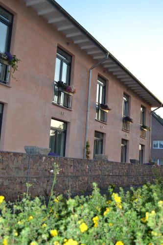 Campus Boardinghouse - image 3