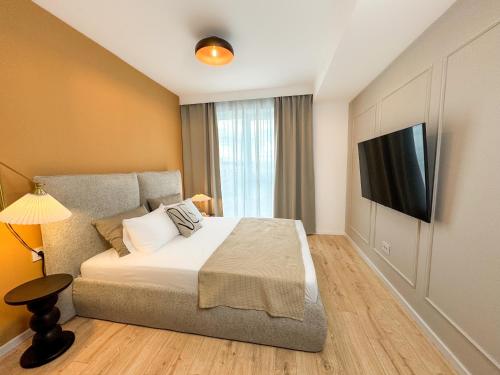 Styling & Cozy apt in Coresi by Cityscape - image 4