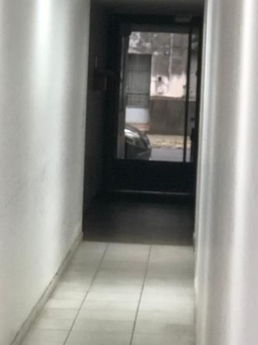 Hermoso departamento con patio! - image 5