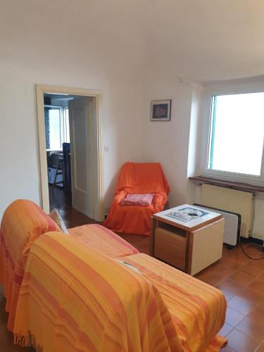  Pace tra gli ulivi e il mare in Sori