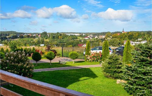 Kert, Lovely Home In Miechucino With Wifi in Chmielno