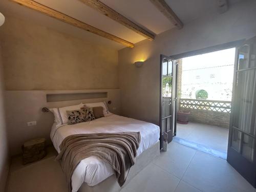 NEWLY REFURBISHED Garden Village Apartments