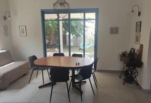 המרחב של נעה באור הנר