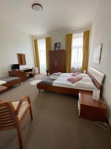 Pivovarský Hotel Room Type - Triple Room - Disability Access
