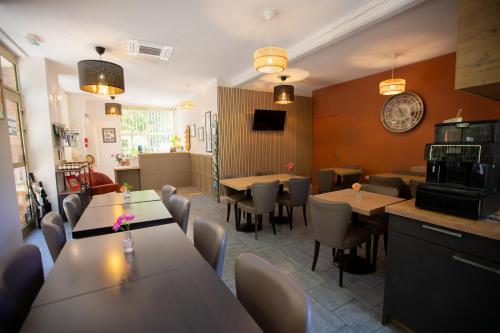 Hotel Les Bellugues - image 2