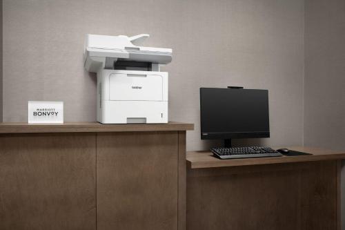 Springhill Suites by Marriott Lexington Fritz Farm - image 10