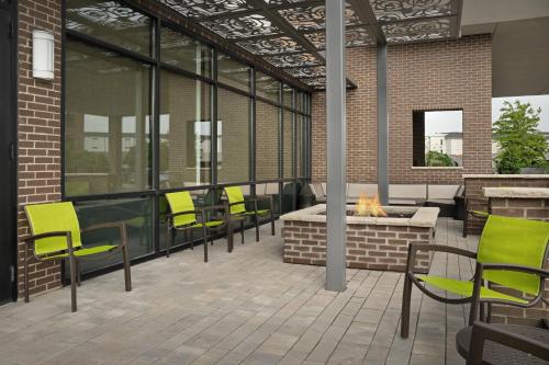 Springhill Suites by Marriott Lexington Fritz Farm - image 2