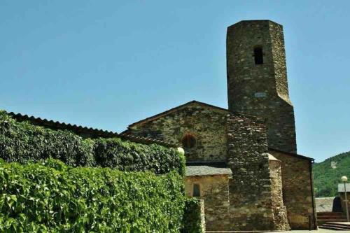 Cal Magí, familias y amigos (Cal Magi, familias y amigos) in Arfa