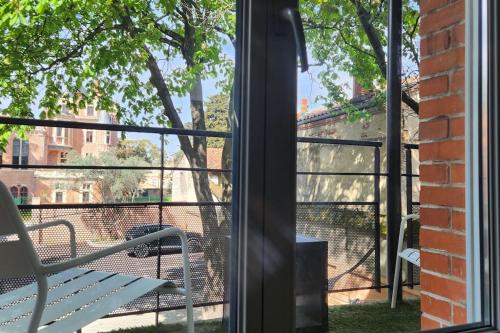 Petit Confort - T3 Proche Commodits - Parking