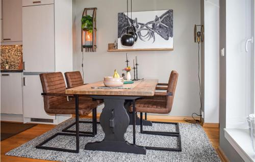 2 Bedroom Cozy Apartment In Geilo