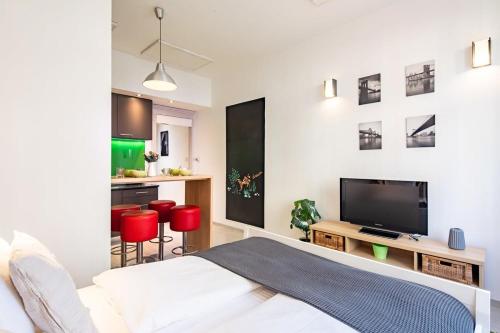 Central Comfy Home - image 8