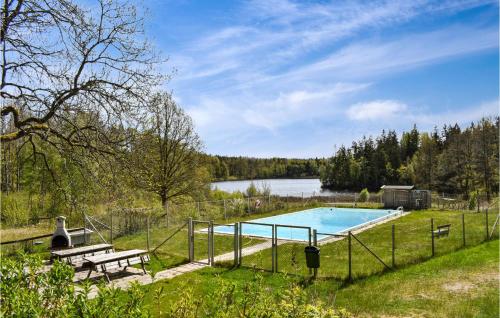 Úszómedence, Pet Friendly Home In Asarum in Asarum