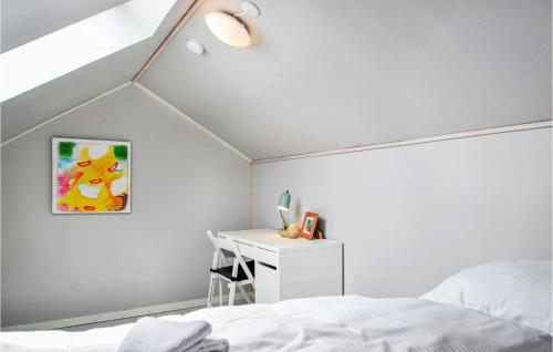 Stunning Apartment In Hvide Sande With Wifi in 維澤桑訥