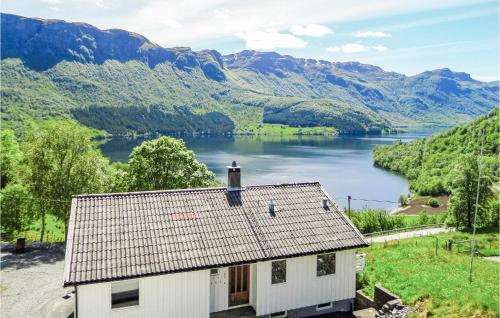 Vista exterior, 5 Bedroom Awesome Home In Etne in Etne