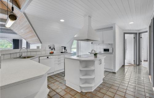 Kitchen, Beautiful Home In Rømø With Sauna in Romo Kirkeby
