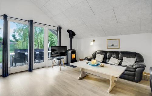  Two-Bedroom Holiday Home In Hemmet in Hemmet