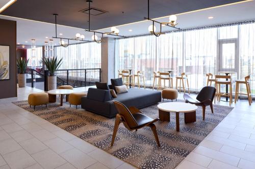 غرفة الاجتماعات/الاحتفالات, Courtyard by Marriott Montreal Laval in Laval