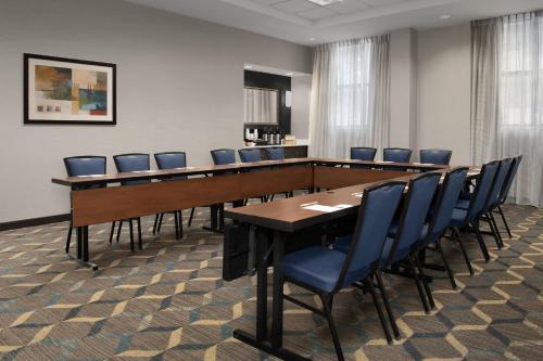 Residence Inn by Marriott Syracuse Downtown at Armory Square - image 2