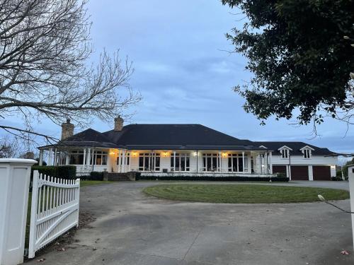 The Loft at Henton Lodge in Waiuku