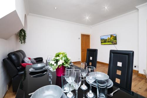 Immaculate Condition 3 Bed En-Suite Refurbished House gîte à louer Chadwell Heath Railway Station