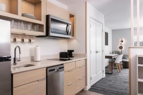 TownePlace Suites by Marriott New Philadelphia - image 7