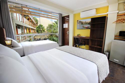 Banana's Adventure Hostel in Ica