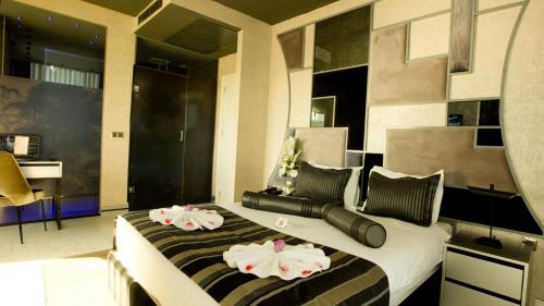 Special Offer - Superior Room image 7