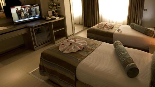Special Offer - Superior Room image 8