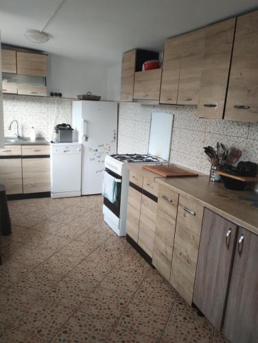 virtuve, Casa Georgeta 2 Mai-Punct Gastronomic Local-AROME DOBROGENE in 2 Mai
