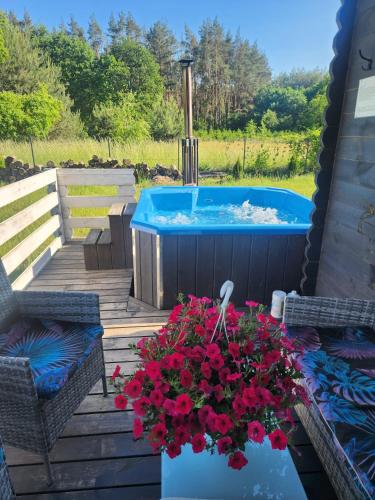 Szary Domek 2 jacuzzi sauna kominek klimatyzacja jezioro basen - Location, gîte - Trojaczek