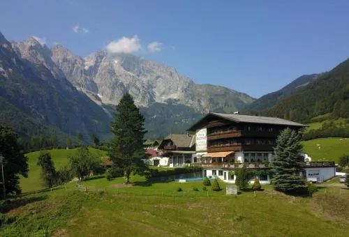 Pension Schöne Aussicht in Kuchl, Österreich