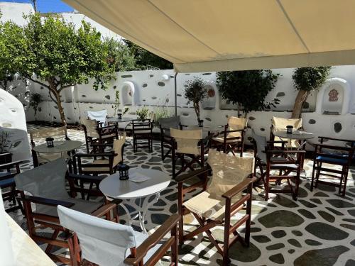 Dilion Hotel - image 11