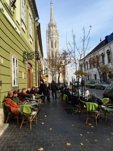 White Dream Home - image 5