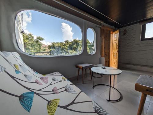 Cob House - Revdar