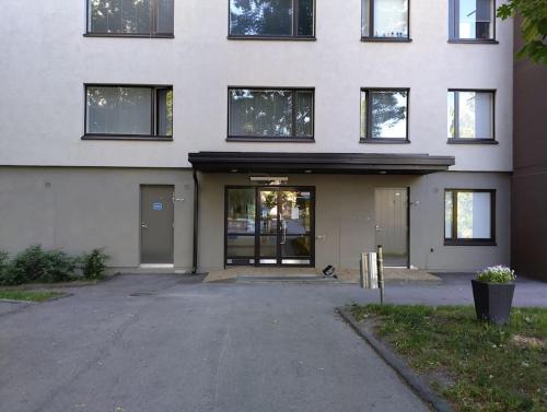 Family Apartment with Parking in Länsimäki