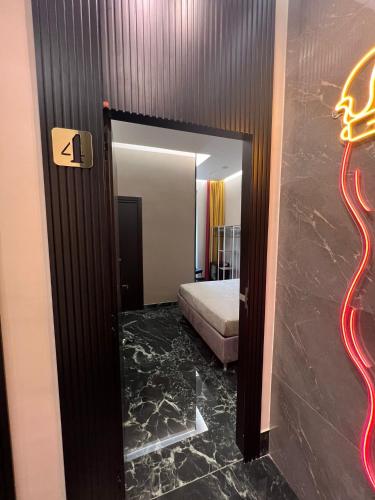 LUCIGNOLOROOM stazione centrale Napoli 4