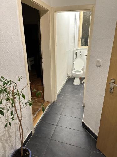 Apartment für bis zu 6 Personen Nähe Cannstatter Wasen, Porsche-Arena, Mercedes-Benz Arena Stadion, Stuttgart (foto 5)