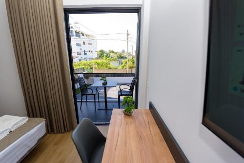 บริการและสิ่งอำนวยความสะดวก, Kevin's ApartHotel in วลอรา