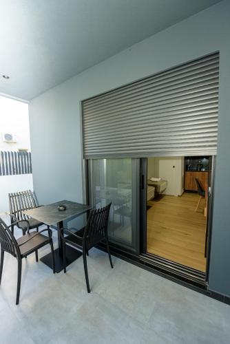 บริการและสิ่งอำนวยความสะดวก, Kevin's ApartHotel in วลอรา