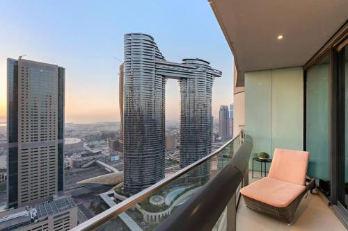Downtown 2BR Skyline Views & Prime Dubai Stay Near Burj Khalifa, Mall, Dubai (photo 7)
