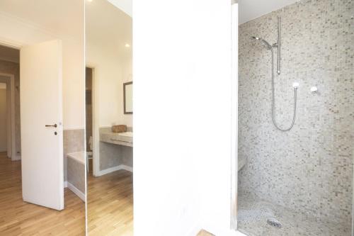 Bright and Lovely Apartment in San Lorenzo - image 14